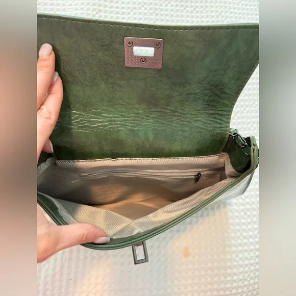 Green Leather Shoulder Bag - Picture 4 of 4